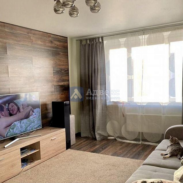 Квартира 3-комн., 90 м²