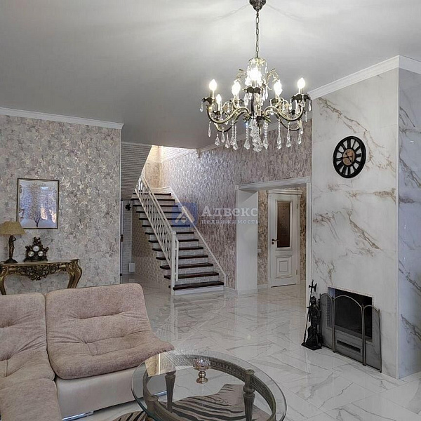 Коттедж 301.2 м²