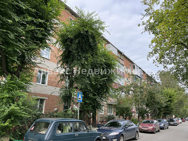 Квартира 3-комн., 58 м²