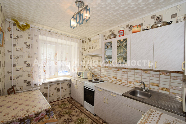 Квартира 3-комн., 60 м²