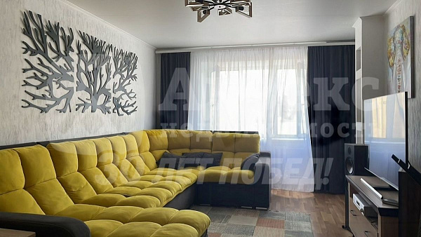 Квартира 3-комн., 101.2 м²