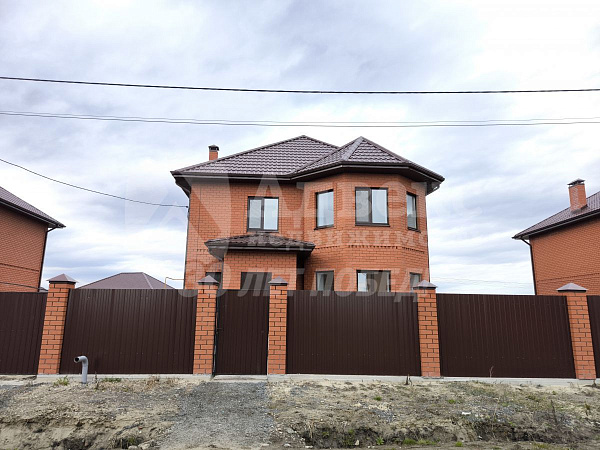 Коттедж 160 м²
