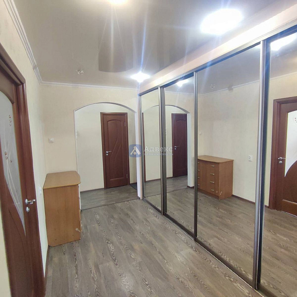 Квартира 2-комн., 64.7 м²