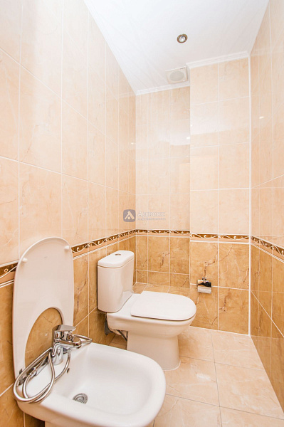 Квартира 3-комн., 107.7 м²