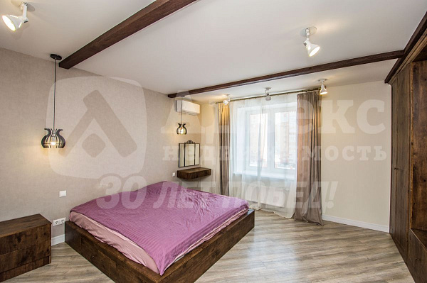 Квартира 3-комн., 117 м²