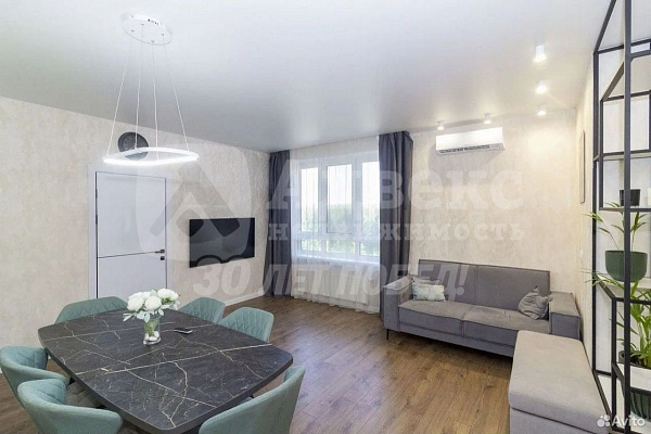 Квартира 2-комн., 67 м²