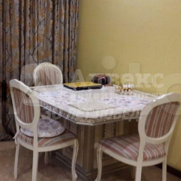 2-к квартира, 77 кв.м.