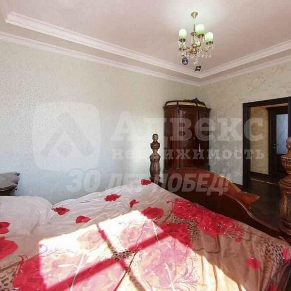 Дом, 260 кв.м.