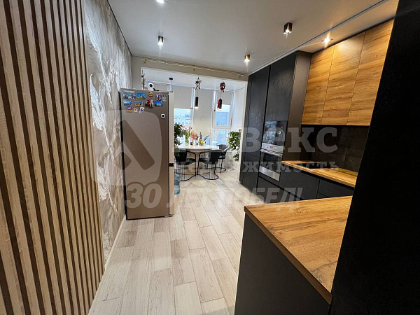 Квартира 3-комн., 85 м²