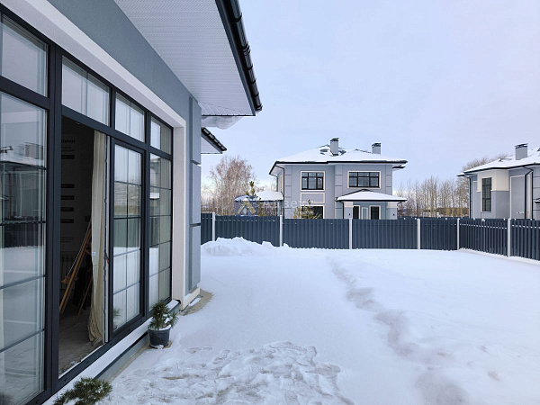 Коттедж 200 м²