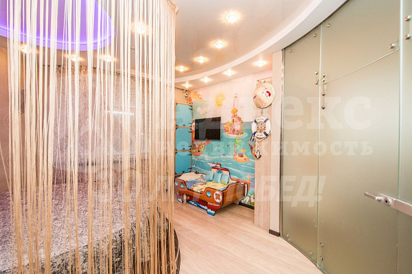 Квартира 3-комн., 119 м²