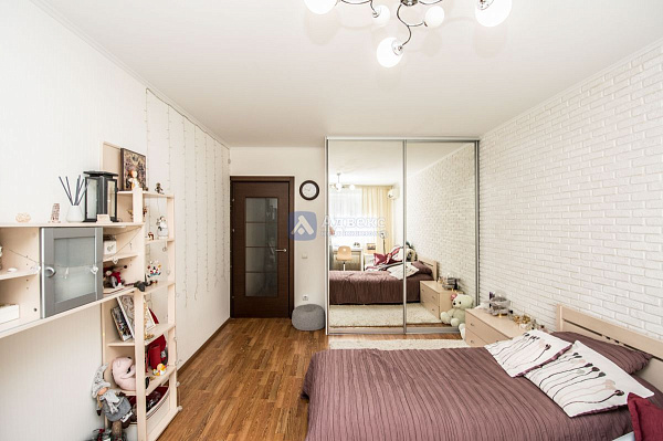 Квартира 3-комн., 96.2 м²