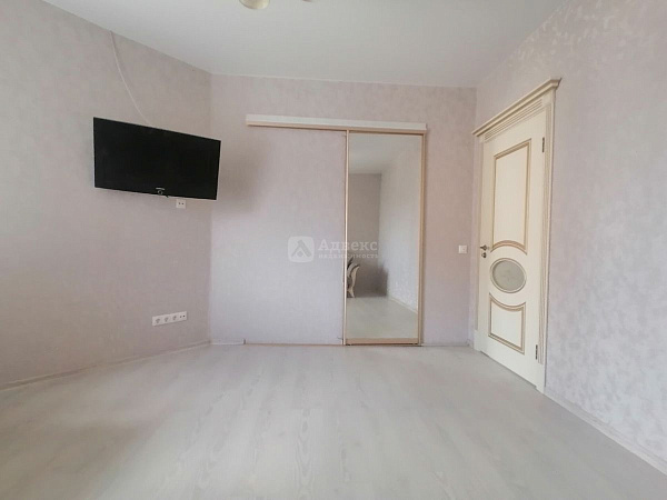 Квартира 3-комн., 145.1 м²