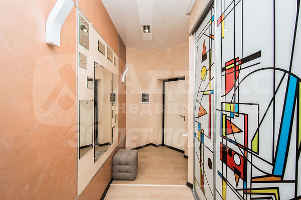 Квартира 3-комн., 61.7 м²