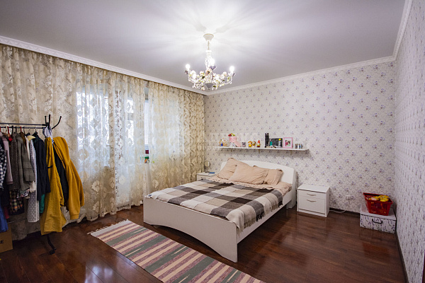 Квартира 3-комн., 90.1 м²