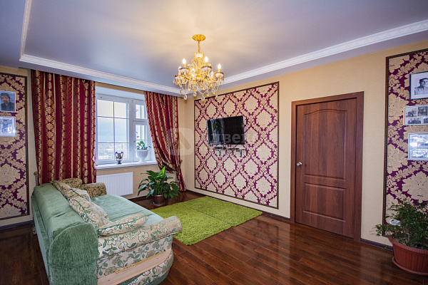 Квартира 3-комн., 90.1 м²