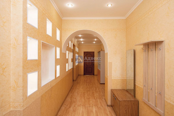 4-к квартира, 180 кв.м.