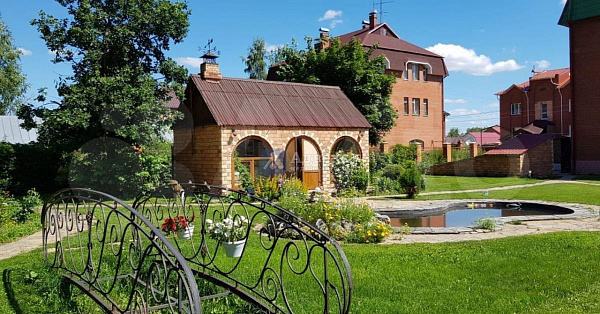 Квартира 5-комн., 330 м² Квартира 5-комн., 330 м²