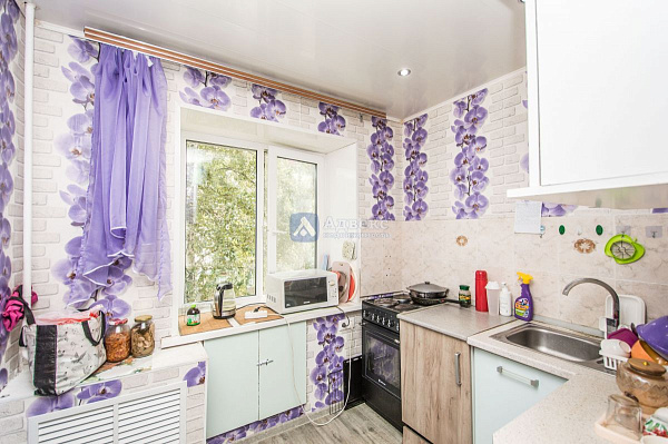 Квартира 3-комн., 50.5 м²