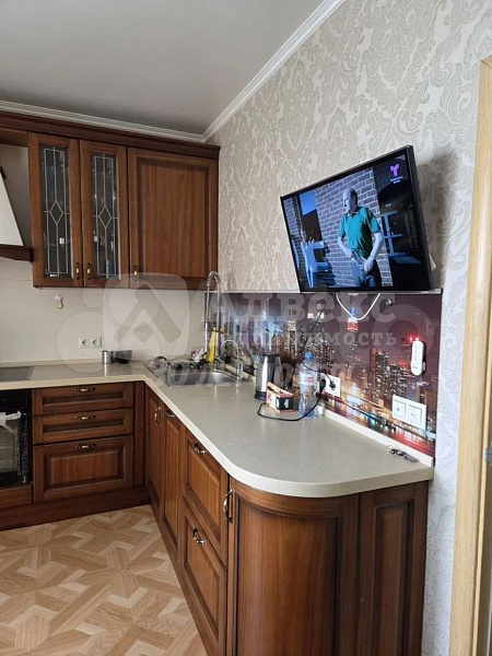 2-к квартира, 80 кв.м.