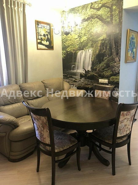 Квартира 3-комн., 110 м²