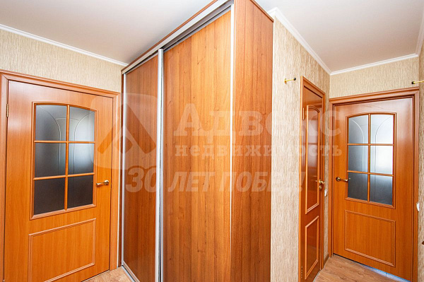 Квартира 3-комн., 64 м²