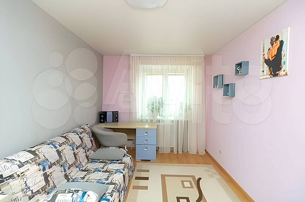 Квартира 3-комн., 725 м²