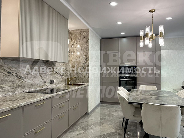 Квартира 3-комн., 105.4 м²