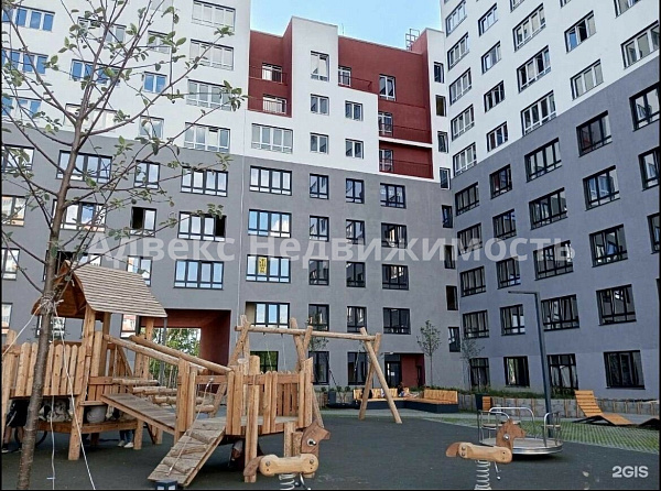 Квартира 2-комн., 80 м²