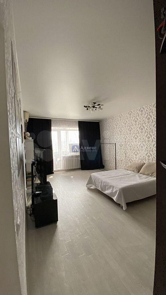 Квартира 3-комн., 104 м²